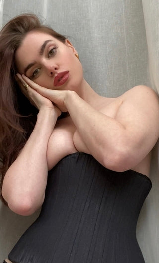 Mila - Black
